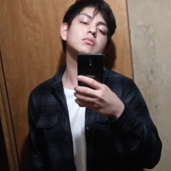 Meet your Posher, Arturo - Picture 1 of 1